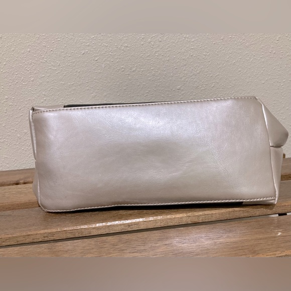 Aurielle vintage black and silver hand bag - Picture 2 of 4